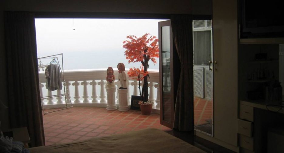 For sale 2 bedrooms condo in North Pattaya, Pattaya