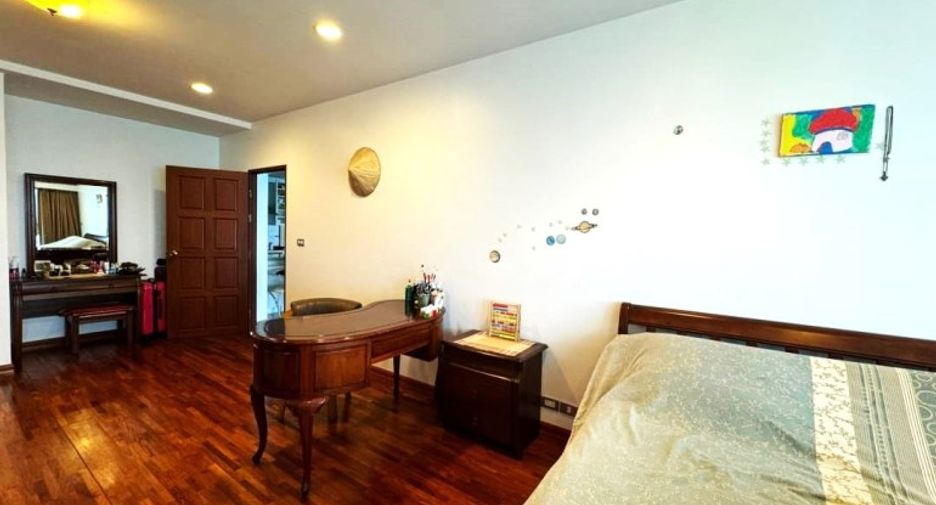 For sale 2 bedrooms condo in Sattahip, Chonburi