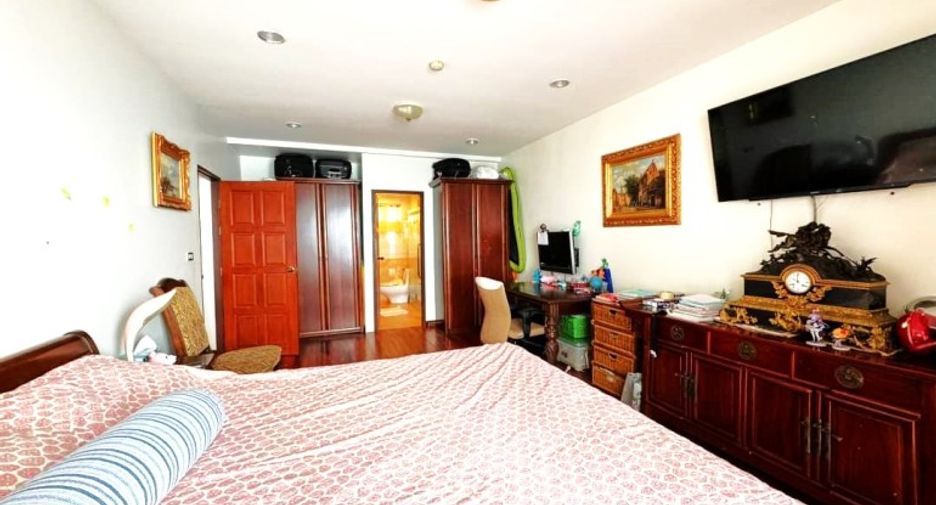 For sale 3 bedrooms condo in Sattahip, Chonburi