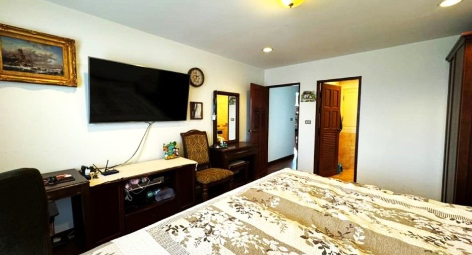 For sale 3 bedrooms condo in Sattahip, Chonburi