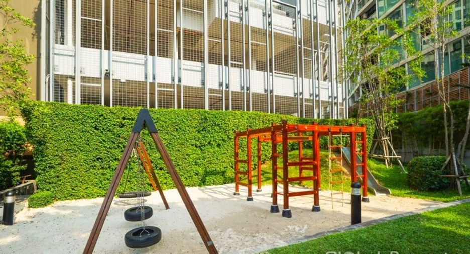 For sale 1 bed condo in Pratumnak, Pattaya
