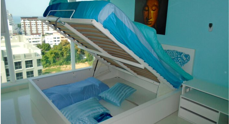 For sale 2 bedrooms condo in Pratumnak, Pattaya