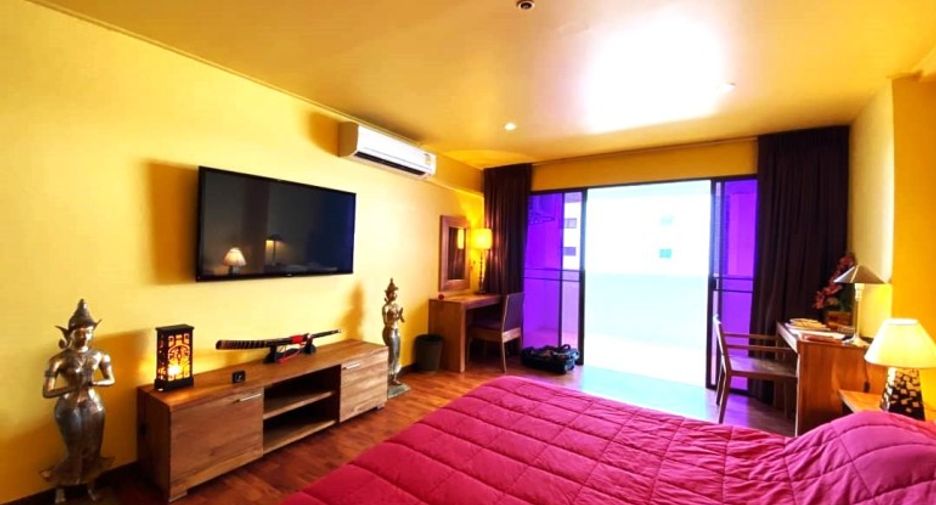 For sale 2 bedrooms condo in Jomtien, Pattaya