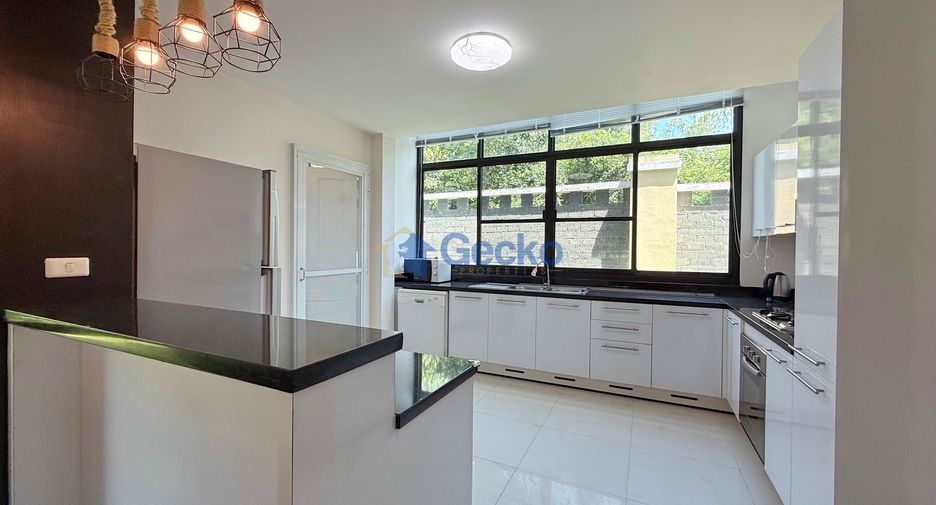 For rent and for sale 3 bedrooms house in East Pattaya, Pattaya
