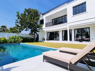 Casa en venta de 5 habitaciones en Bang Lamung, Chonburi