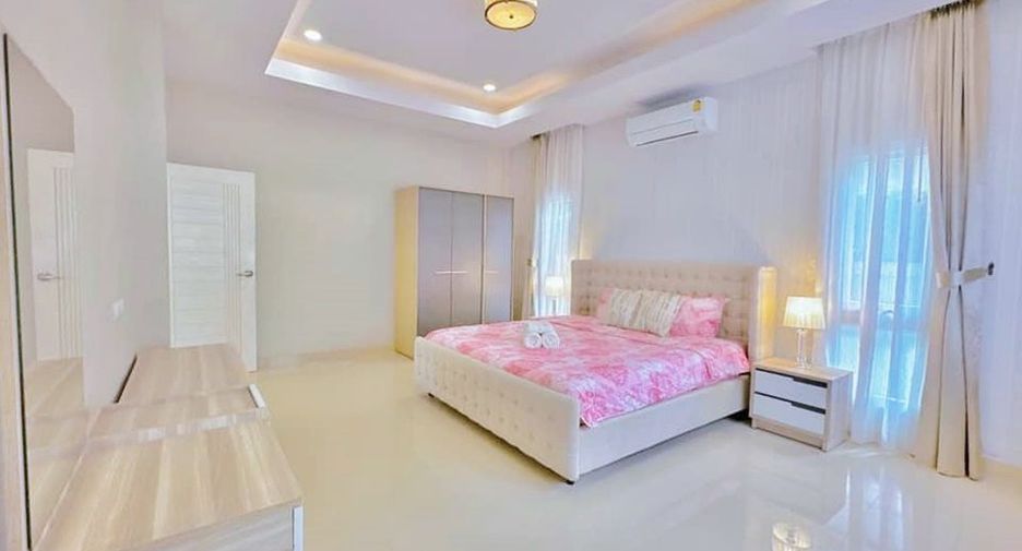 Casa en alquiler de 4 habitaciones en Huay Yai, Pattaya