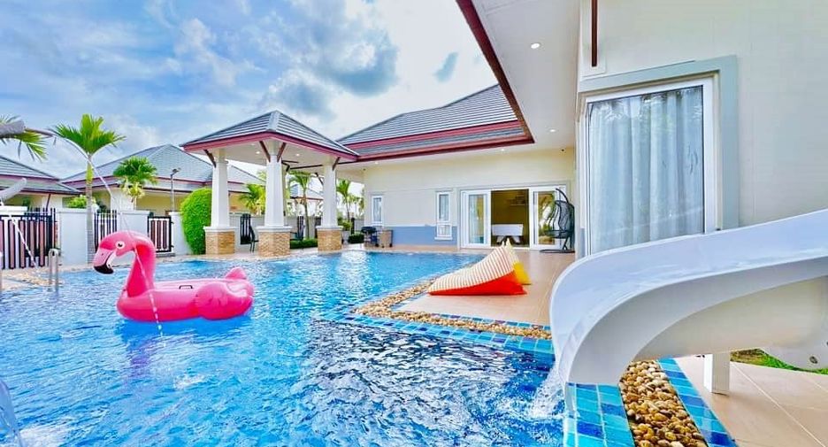 Casa en venta de 4 habitaciones en Huay Yai, Pattaya