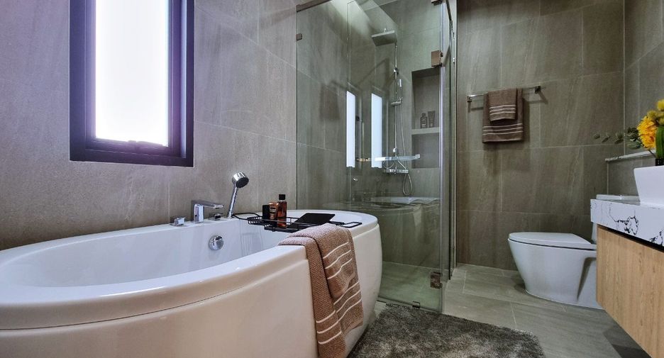 For sale 4 bedrooms house in South Pattaya, Pattaya