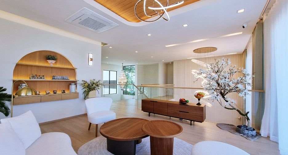 À vendre 5 chambres maison à East Pattaya, Pattaya