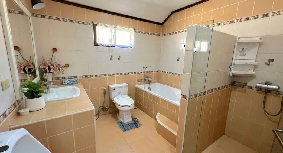 Haus zum Kauf mit 3 Zimmer in East Pattaya, Pattaya