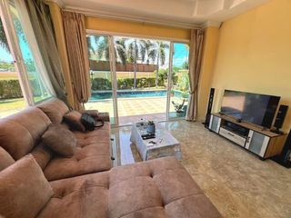 Haus zum Kauf mit 3 Zimmer in Bang Lamung, Chonburi