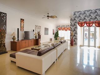 For rent 5 bedrooms house in Bang Lamung, Chonburi