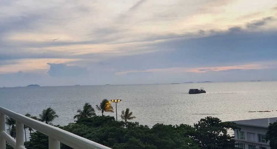 For sale studio condo 
