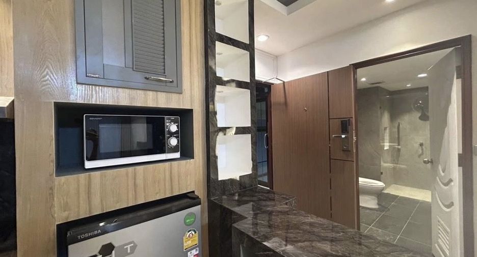 For rent 8 bedrooms hotel in Bang Lamung, Chonburi