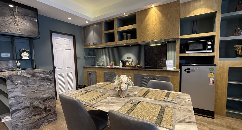 For rent 8 bedrooms hotel in Bang Lamung, Chonburi