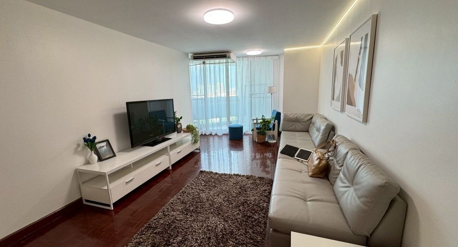 For rent and for sale 2 bedrooms condo in Watthana, Bangkok