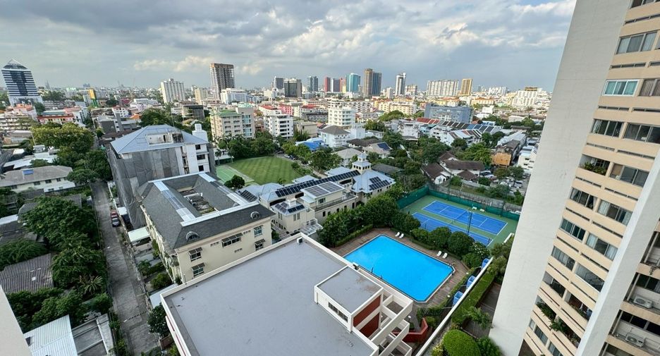 For rent and for sale 2 bedrooms condo in Watthana, Bangkok