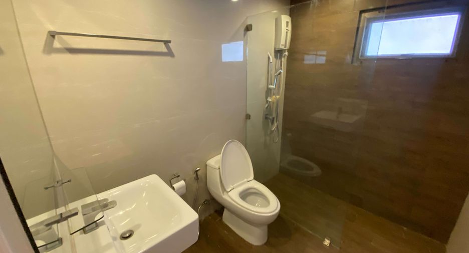 For rent 3 ベッドルーム condo in Watthana, Bangkok