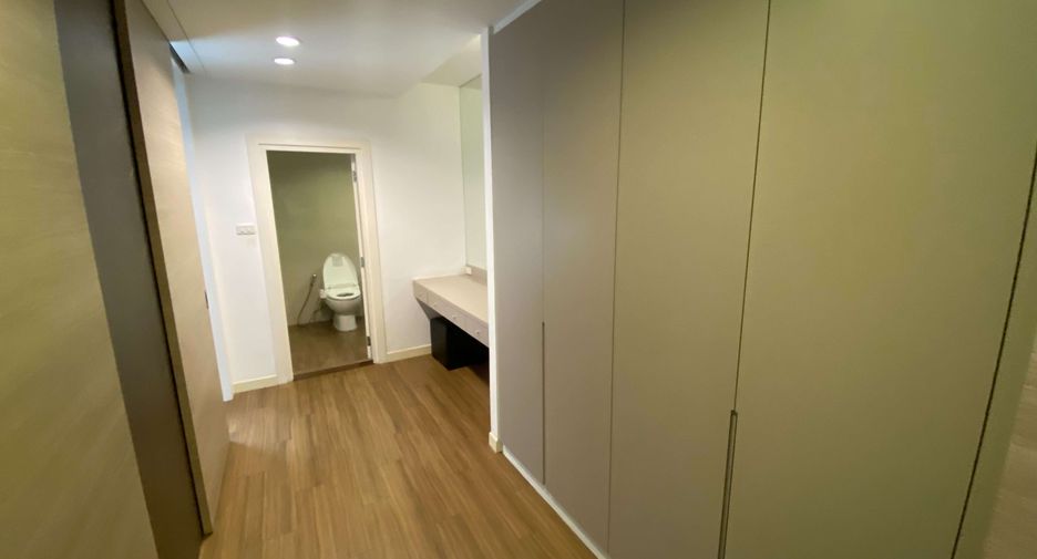 For rent 3 ベッドルーム condo in Watthana, Bangkok