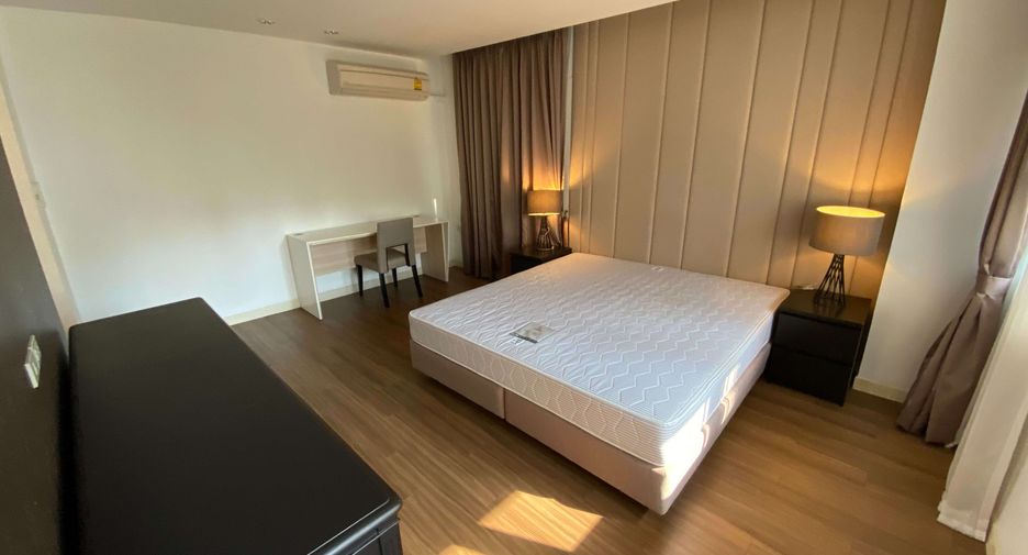 For rent 3 ベッドルーム condo in Watthana, Bangkok