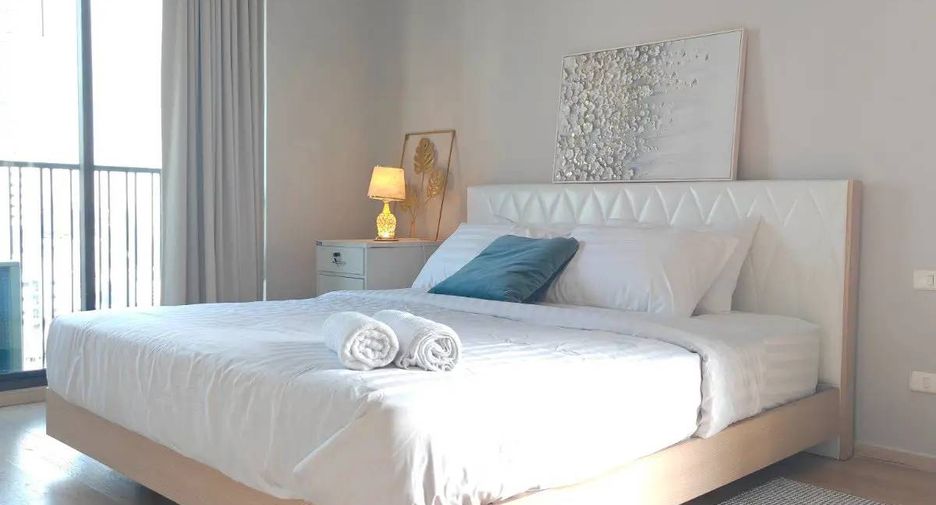 For rent 2 bedrooms condo in Khlong Toei, Bangkok