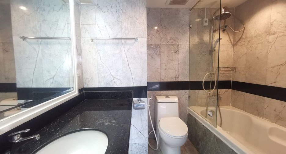 Wohnung zur Miete mit 3 Zimmer in Watthana, Bangkok