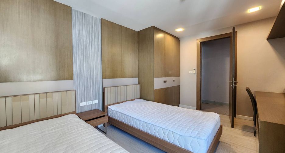 À louer 2 chambres condo à Watthana, Bangkok