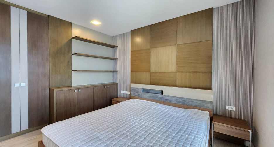À louer 2 chambres condo à Watthana, Bangkok