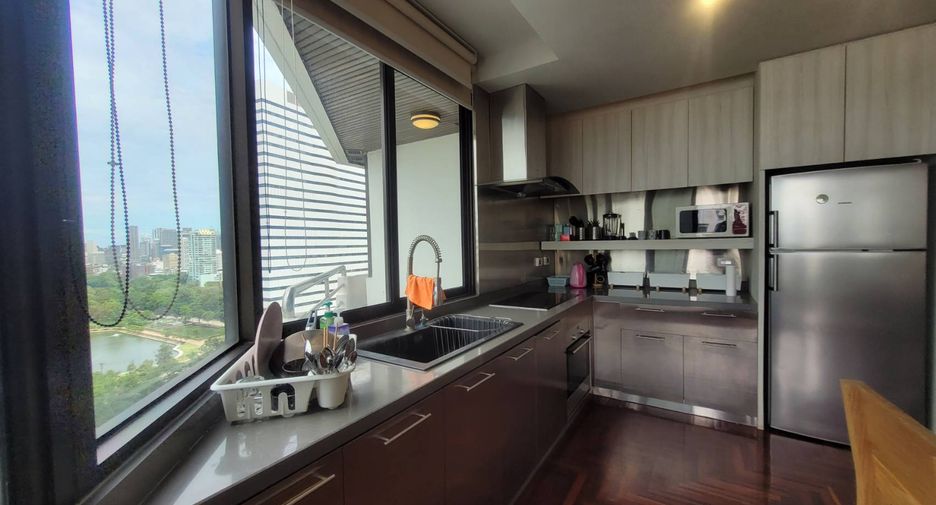 Wohnung zur Miete mit 2 Zimmer in Khlong Toei, Bangkok
