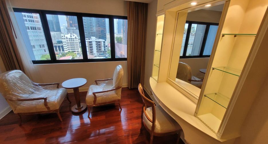 À louer 3 chambres condo à Khlong Toei, Bangkok