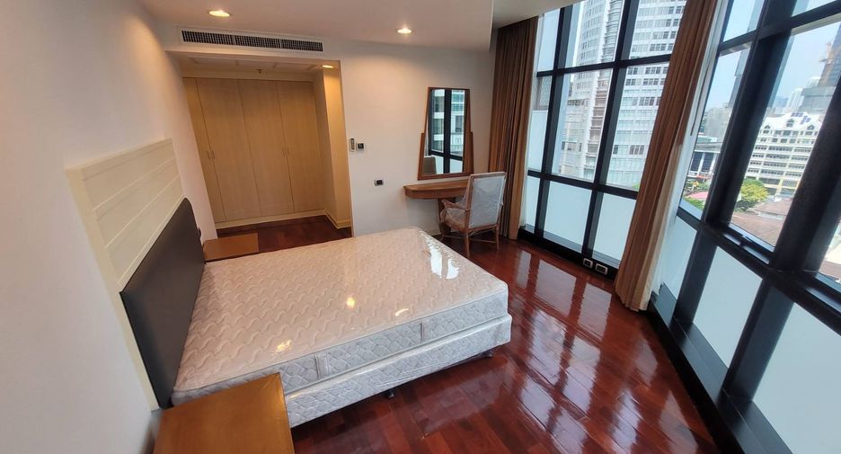 À louer 3 chambres condo à Khlong Toei, Bangkok