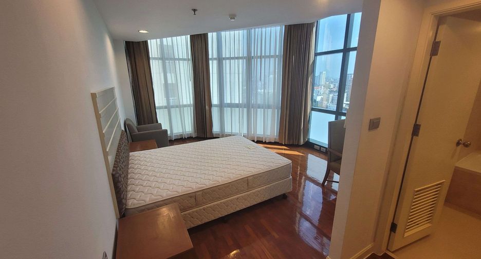 À louer 3 chambres condo à Khlong Toei, Bangkok