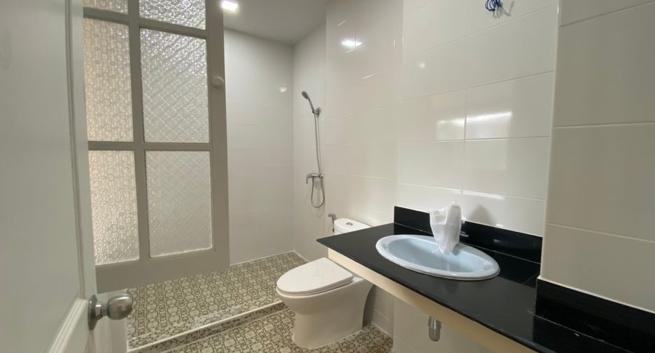 Wohnung zur Miete mit 2 Zimmer in Watthana, Bangkok