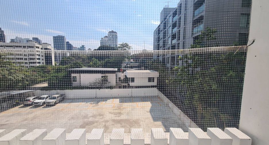 For rent 3 ベッドルーム condo in Watthana, Bangkok