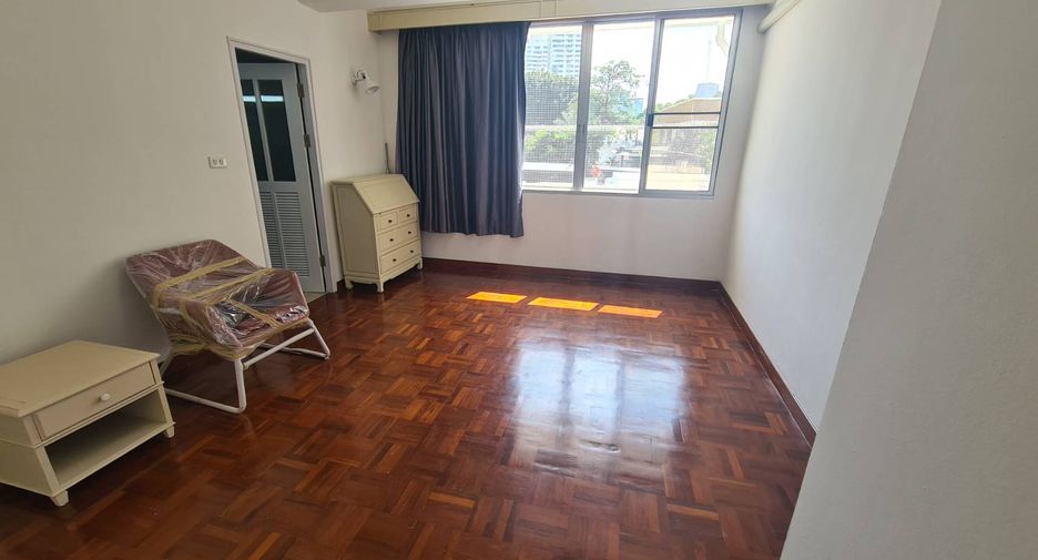 For rent 3 ベッドルーム condo in Watthana, Bangkok