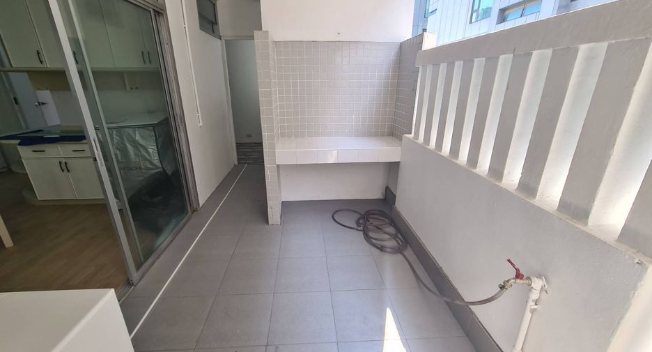For rent 3 ベッドルーム condo in Watthana, Bangkok