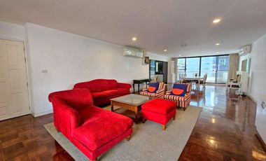 Condo en alquiler de 3 habitaciones en Khlong Toei, Bangkok