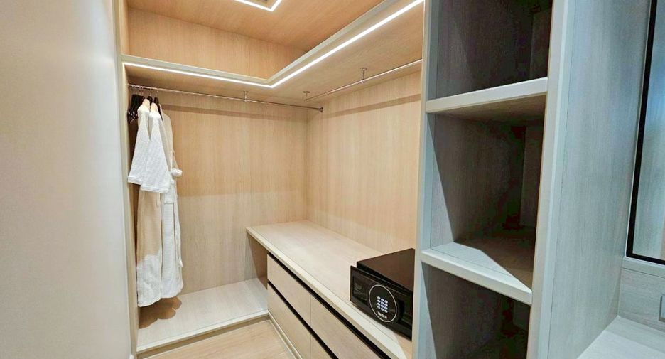 Wohnung zur Miete mit 2 Zimmer in Khlong Toei, Bangkok