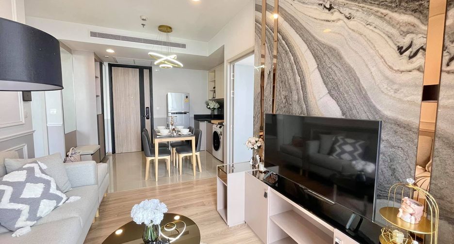 For rent 2 bedrooms condo in Khlong Toei, Bangkok