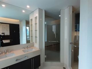 Wohnung zur Miete mit 4 Zimmer in Pathum Wan, Bangkok