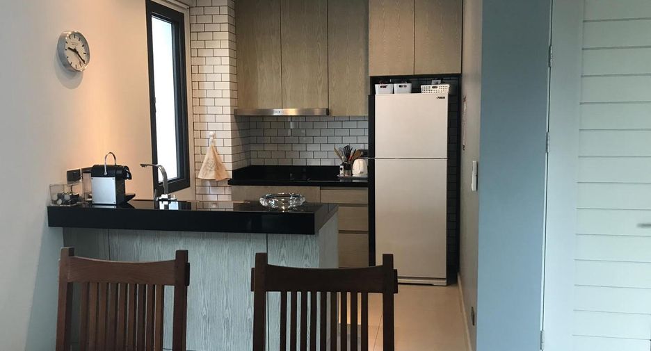 Reihenhaus zur Miete mit 3 Zimmer in Khlong Toei, Bangkok