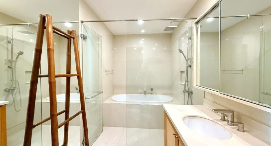 Condo en alquiler y en venta de 1 habitaciones en Khlong Toei, Bangkok