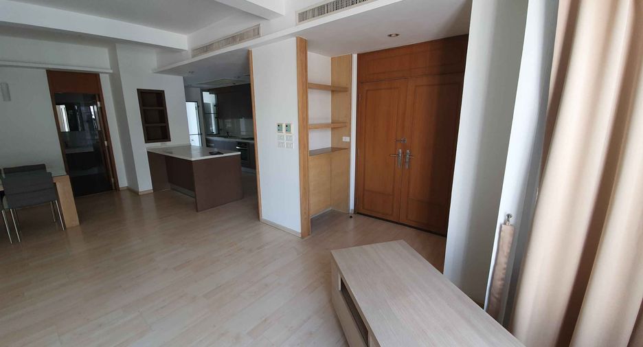Condo en alquiler de 3 habitaciones en Khlong Toei, Bangkok
