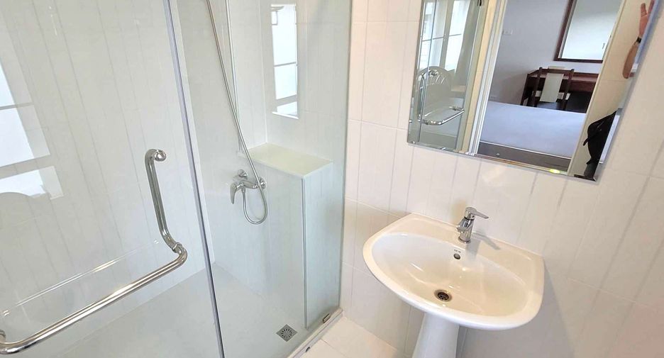 Condo en alquiler de 2 habitaciones en Pathum Wan, Bangkok