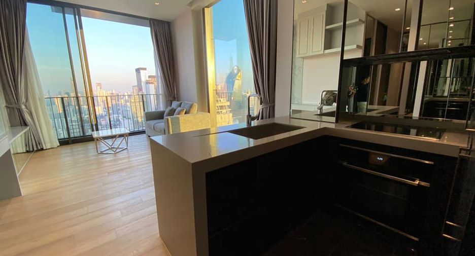 For rent 2 bedrooms condo in Pathum Wan, Bangkok