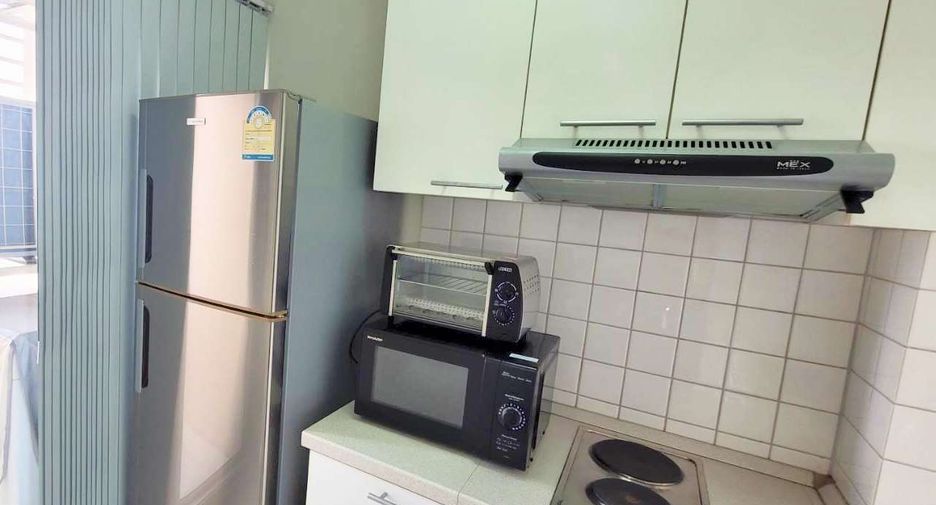Wohnung zur Miete mit 2 Zimmer in Khlong Toei, Bangkok