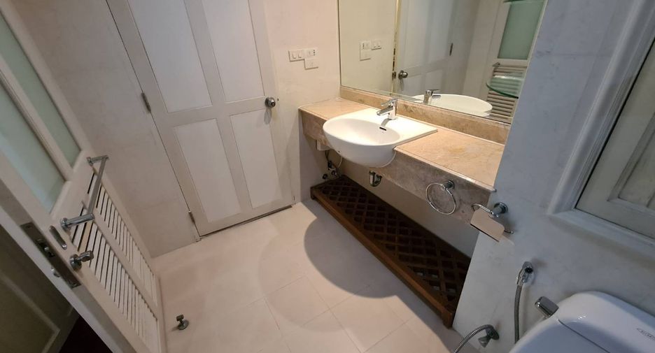 Condo en alquiler de 2 habitaciones en Sathon, Bangkok