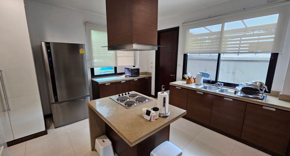 ให้เช่า 3 ห้องนอน บ้านเดี่ยว ใน คลองเตย, กรุงเทพฯ