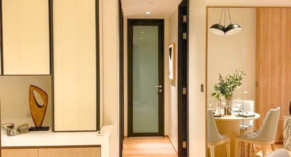 For rent 2 bedrooms condo in Khlong Toei, Bangkok