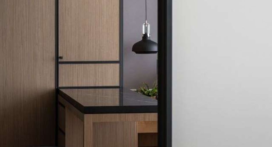 For rent and for sale 1 bed condo in Khlong Toei, Bangkok